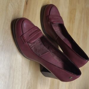 Bass Maroon Pumps